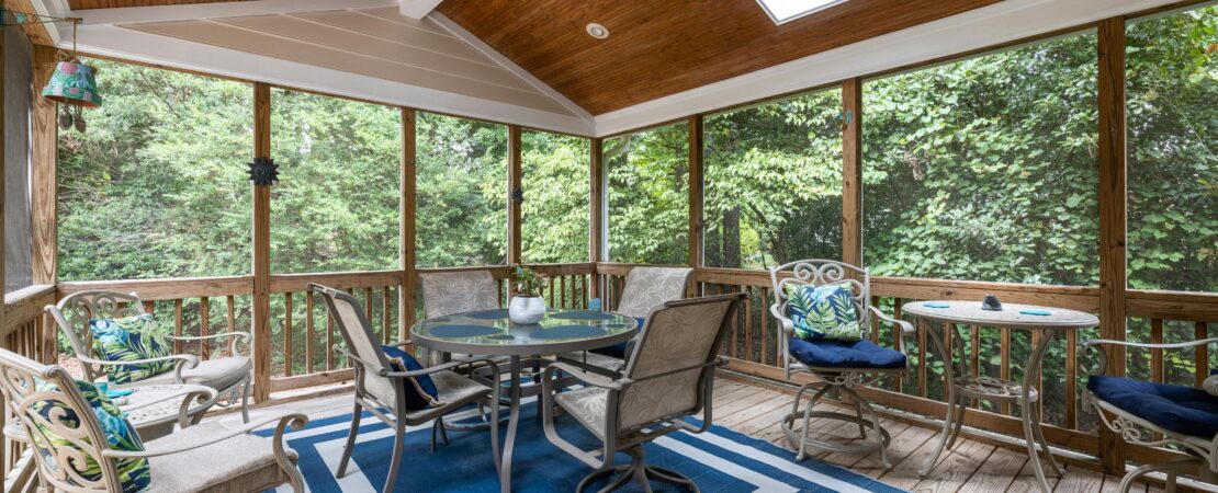 Exploring the Best Restaurants Listed on Floyd and Company Real Pit BBQ Kingman